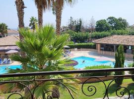 Appartement avec piscine en Bord de Mer - Corse, viešbutis mieste Linguizzetta