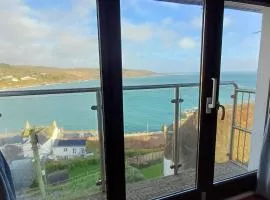 Harbour Views, Coverack