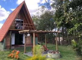 Chalé Romântico Dengo Dengo com Piscina!