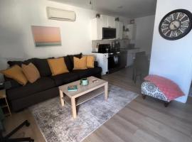 Secluded, Quiet, Cozy, & Modern, hotel u gradu Gatesville