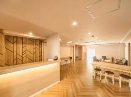 Southern Gate HIVE, Hotel in Ishigaki-jima