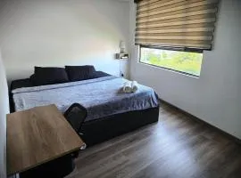 Confortable y Minimalista Apto, capacidad hasta 6 personas