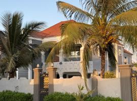 The Retreat Apartments, Hotel in Brusubi