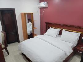 Hôtel Semto, hotel in Edéa