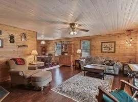 Cozy 3-Bedroom Retreat in Manistee