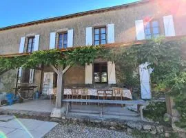 Grande Maison avec Piscine Chauffée à Bois Bertrand - FR-1-591-776