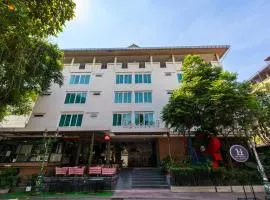 BB House Rambuttri2 บีบี เฮ้าส์ รามบุตรี2