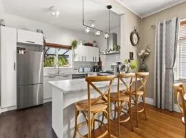 Napier Retreat Walk to CBD & Beach