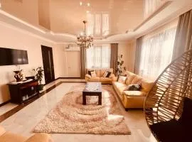 vila CHAKVI