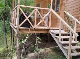 Riverside Nature, hotel a Martvili