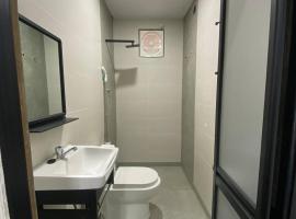 Roomstay Dr KU, hotel a Gua Sai