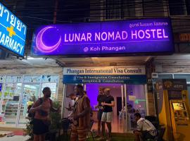 Lunar Nomad Hostel, hotel a Ban Nua
