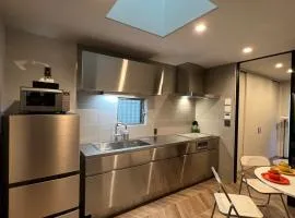 Koenji Designer House, 3 bedrooms 1&2f full house,100m2, 5min to Shinjuku