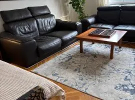 Apt. 80 m2, wifi, jacuzzi, 5 guests, 10min center