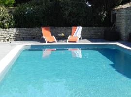 VILLA DEL RE 9 dans résidence avec piscine, hotel i La Flotte