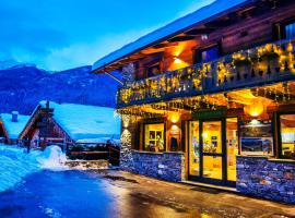 Bijoux Des Alpes - Mont Blanc Village, hotelli, jossa on uima-allas kohteessa La Salle