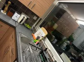 Central London Private Bunk Bed -Shared Room