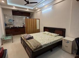 1RK Furnished Flat in Adarsh Complex RKs 107، فندق في مانيبال