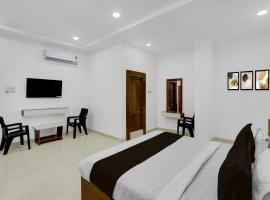 HOTEL O KARTHIKEYA GUEST Inn, hotell i Warangal