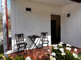 Camping Playa Sauces, hotel en Ribadesella