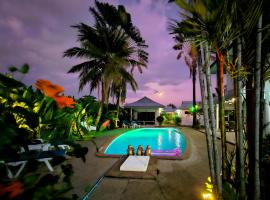 Sansuko Ville Panwa, מלון בBan Bo Rae