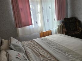 2 комнатные аппартаменты на бульваре Пушкина, hotel a Kremenčuk