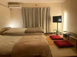 瓦町駅から約700メートル 徒歩8分の好アクセス 最大3名宿泊可 繁華街すぐそこ 福田町5F shigeの里