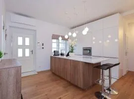 Klobučnícka-Beautiful Apartment in the heart of Old Town