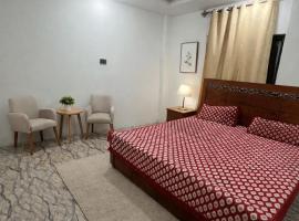 SADA BAHAR hotel near embassy islamabad, hótel í Islamabad