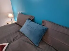 À la campagne, studio 25M2-pour 2p, CALME, wifi, jardin, parking