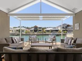Dudley Park Escape 5BR Home with Jetty