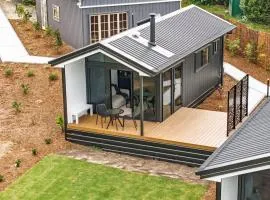 Luxe Villa - Ocean Views 15km to Coolum Beach