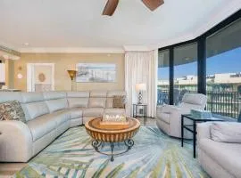 Phoenix on the Bay 1511 condo