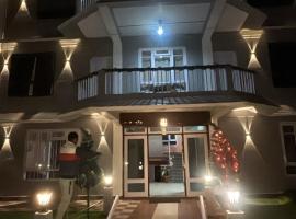 Hotel Sunrise, khách sạn ở Sāmthar