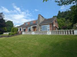 Tullyeskar House, Hotel in Philipstown