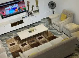 Capital Luxe Suite by AbujaLuxeLiving