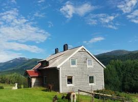 Llama Lodge 8 beds 4 Bedrooms, hotell i Kleiva