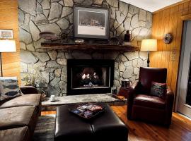 Lakeside Rustic Retreat, Hotel in Lake Norman of Catawba