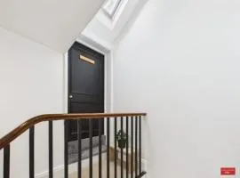 Rotunda Suite at Regency 24