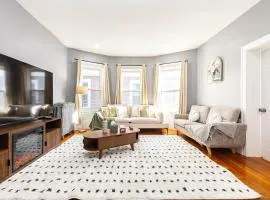 Elegant, Spacious 3BD, 1BA in Boston