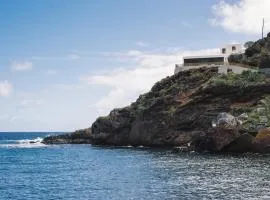 Villa Vista, tu suite frente al mar en El Hierro