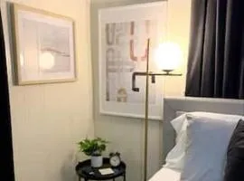 Affordable Private Room Near Downtown