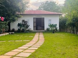 The Nature's Heaven Farm house at Shamshabad โรงแรมในVenkatāpur