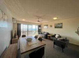 Highpoint Unit 2, 35 Maltman Street, Kings Beach