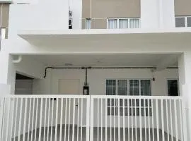 Teratak Rayyan Sendayan Homestay
