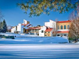 Hotel Cheribourg, an Ascend Collection Hotel, hotell i Magog-Orford