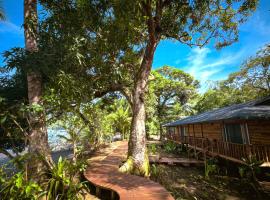 Black Sands Lodge, hotel em Bahía Solano