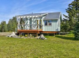 Lakeview Cottage-Fireweed Meadow Vacation Rental, hotel di Anchor Point