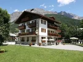Meublè Cima Bianca Garni