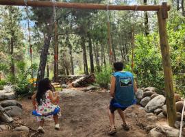 Espacios para carpa junto al río Claro Los Queñes, trae tu carpa y quipo de acampar, camas de cuarzo y acceso privado al rio, hotel u gradu Kuriko